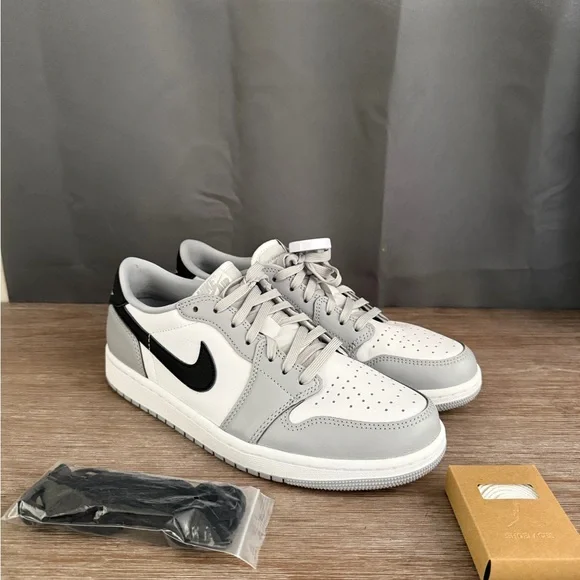 NIKE JORDAN 1 RETRO LOW OG 'BARONS' - 9US